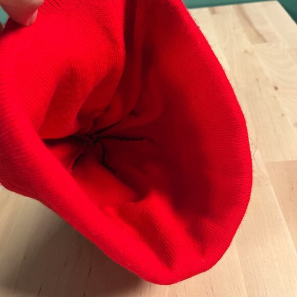 Jollibee Winter Pom Pom Beanie Hat Filipino Chicken Fast Food Rare - Picture 3 of 3